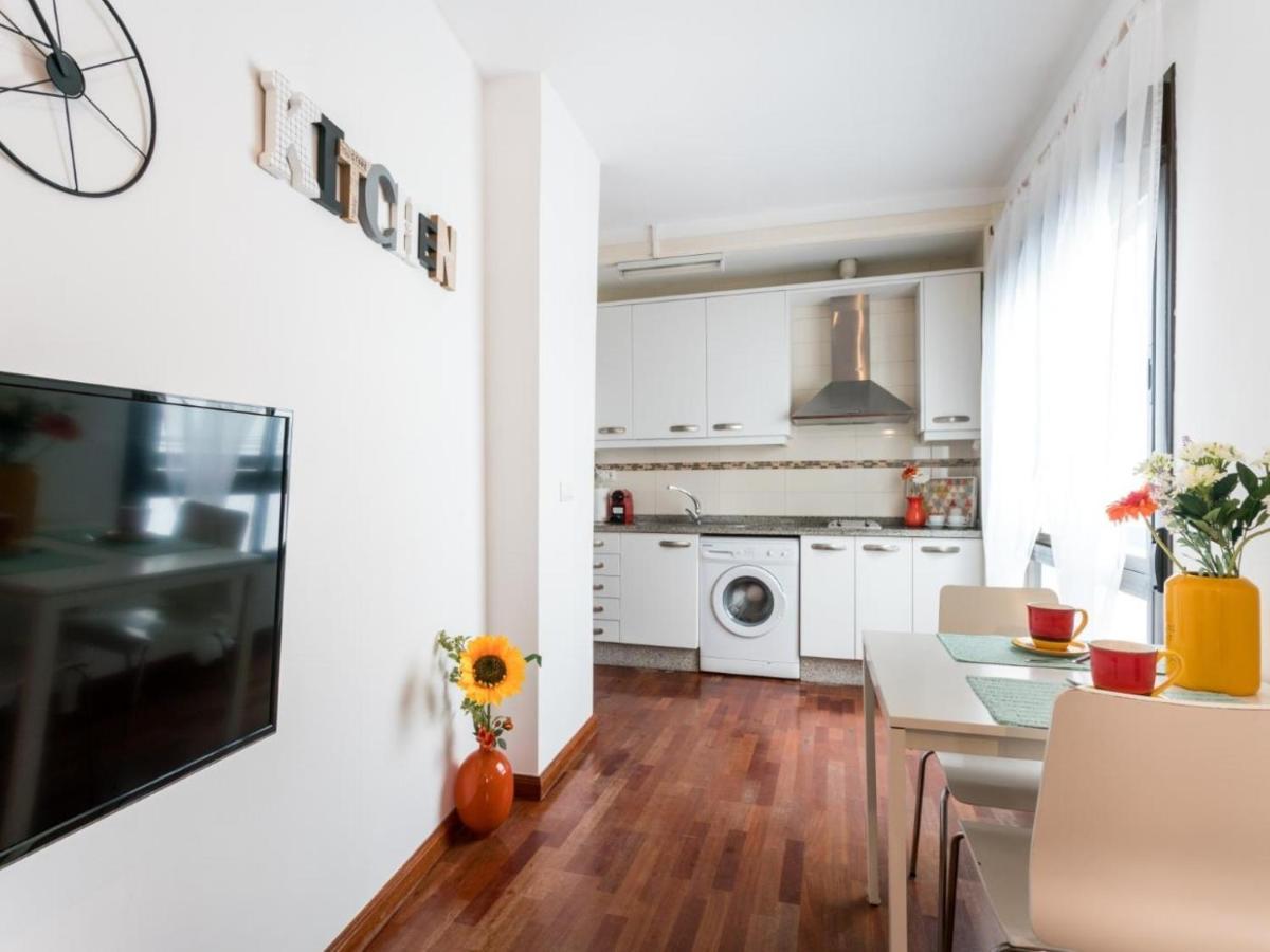 Apartament Holi-Rent Santa Marina Sewilla Zewnętrze zdjęcie