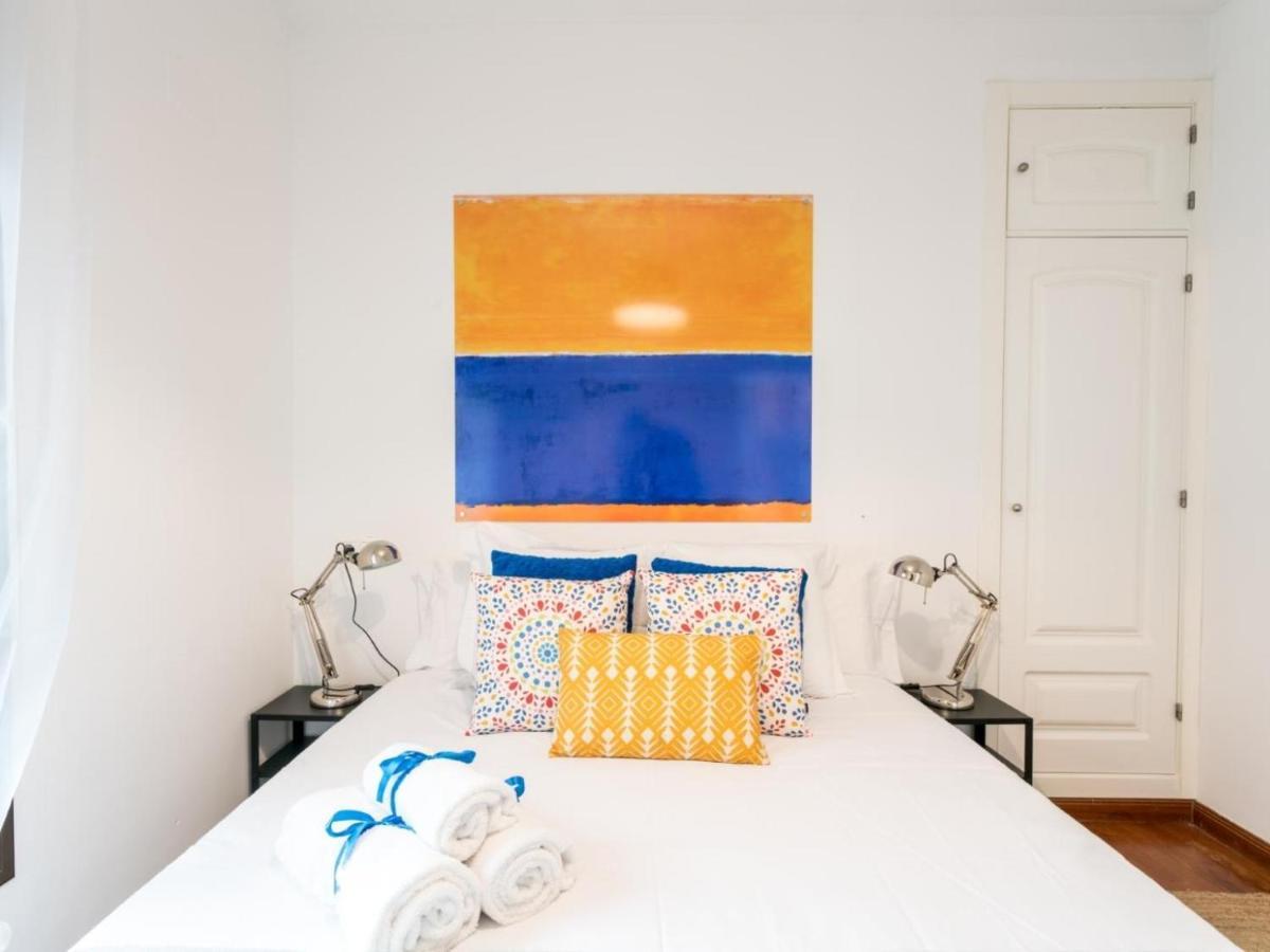 Apartament Holi-Rent Santa Marina Sewilla Zewnętrze zdjęcie