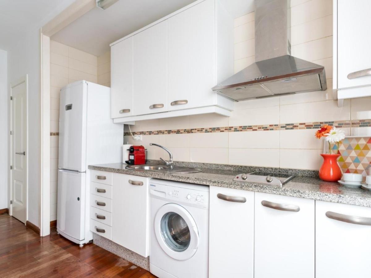 Apartament Holi-Rent Santa Marina Sewilla Zewnętrze zdjęcie